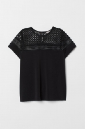  Top avec dentelle 6.99 €