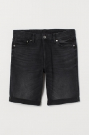  Short en jean Slim Fit 8.99 €