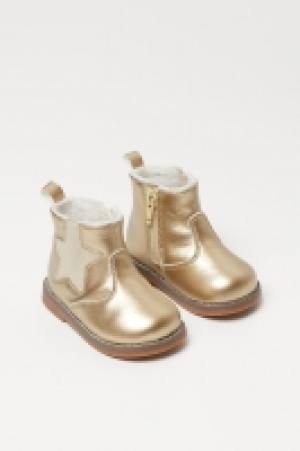  Bottines chaudement doublées 8.99 €
