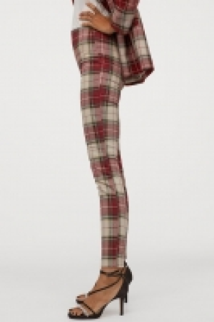  Pantalon super stretch 8.99 €