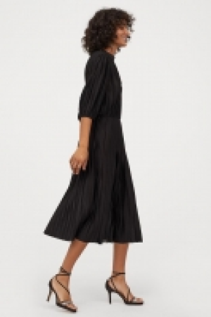  Robe plissée 22.99 €