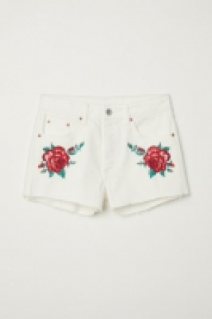  Short en jean brodé 13.99 €