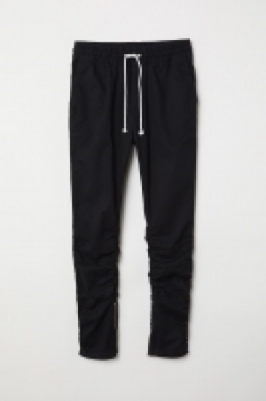  Pantalon jogger en coton 4.99 €