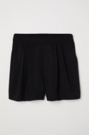  Short ample 3.99 €