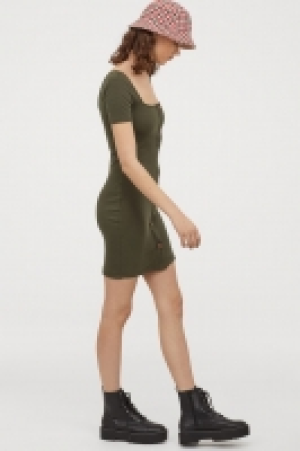  Robe en jersey côtelé 9.99 €