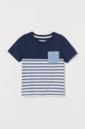  T-shirt avec poche de poitrine 5.99 €