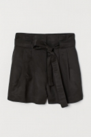  Short en lin mélangé 13.99 €