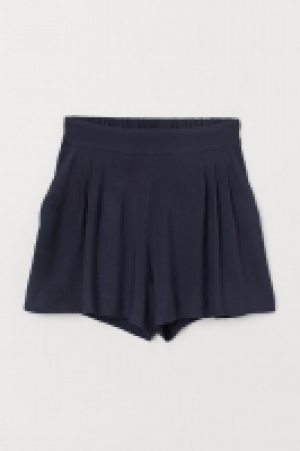  Short ample 5.99 €