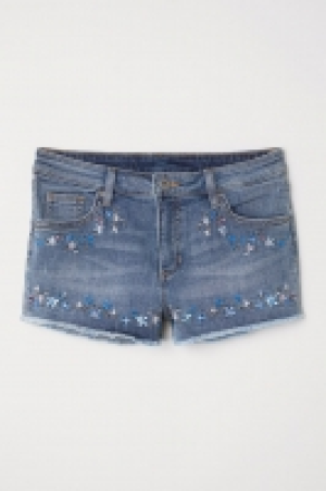 HM   Short en jean brodé