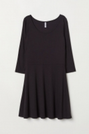  Robe en jersey côtelé 3.99 €