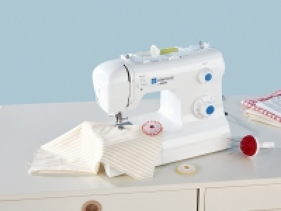 Machine à coudre 79.00 €