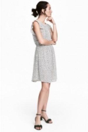 Robe à manches volantées 13.99 €