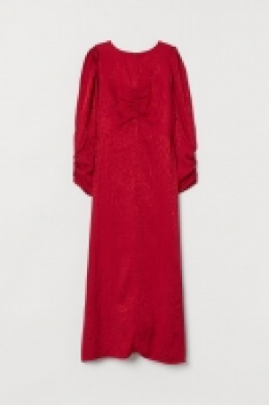 Robe en tissu jacquard 16.99 €
