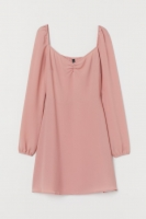 Robe en crêpe 11.99 €