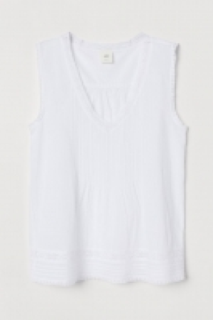 Top avec bord en dentelle 11.99 €