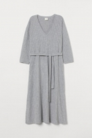 Robe en jersey côtelé 11.99 €