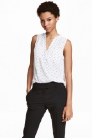 Top sans manches 8.99 €