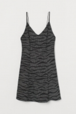 Robe à encolure en V 7.99 €