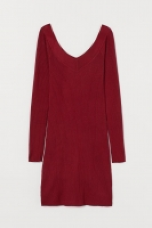 Robe en maille côtelée 11.99 €