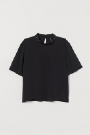 Blouse courte 6.99 €