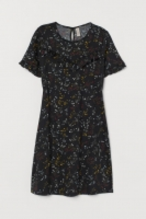 Robe à volants 11.99 €