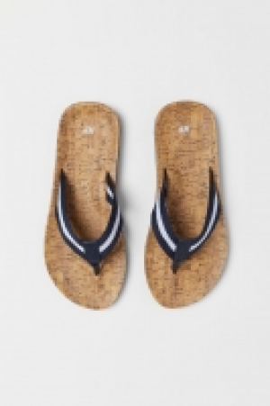 Tongs 5.99 €
