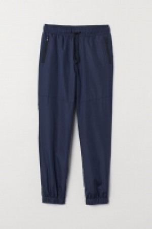 Pantalon jogger 6.99 €
