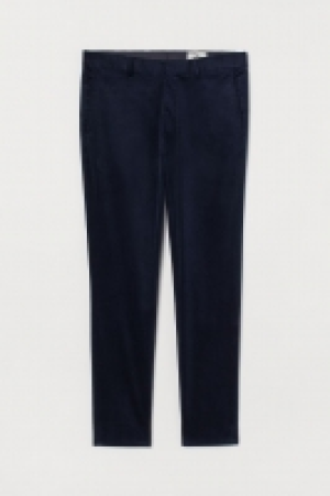 Pantalon en velours côtelé 43.99 €