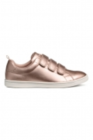 Baskets 7.99 €