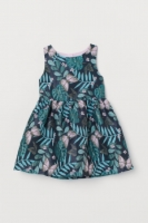 Robe en brocart 20.99 €
