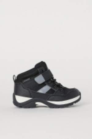 Baskets imperméables 24.99 €