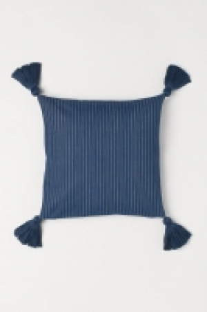 Housse de coussin à pompons 6.99 €