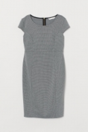 MAMA Robe ajustée 17.99 €