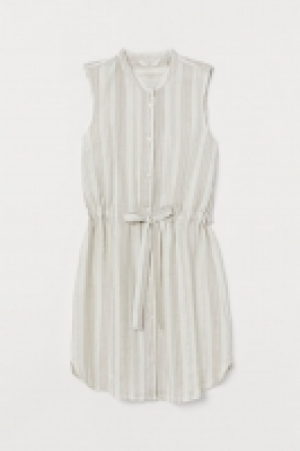 Robe avec ceinture à nouer 12.99 €