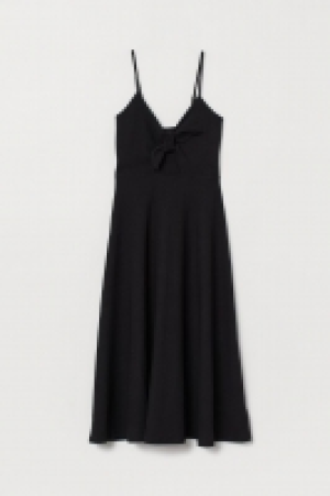 Robe découpée 16.99 €