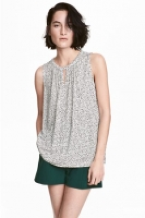 Top en crêpe 7.99 €