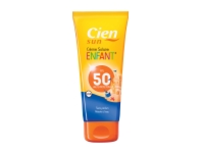 Crème solaire enfant 3.19 €