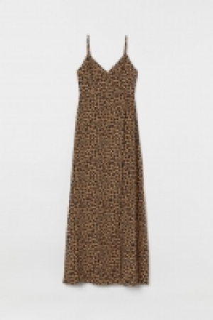 Robe maxi à encolure en V 13.99 €