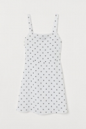 Robe à motif 5.99 €