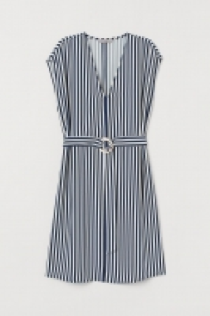 Robe avec ceinture 12.99 €