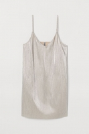 Robe plissée 8.99 €