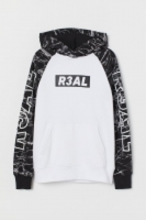 Sweat à capuche avec motif 12.99 €