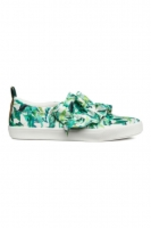Tennis sans lacets 17.99 €