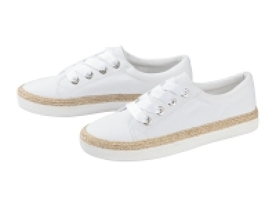 Chaussures en toile 9.99 €