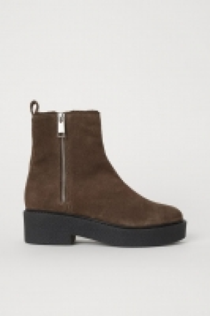 Bottes en suède 33.99 €