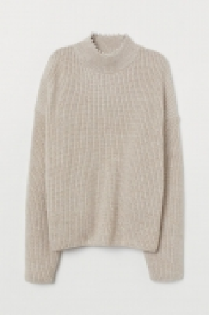 Pull avec perles fantaisie 13.99 €