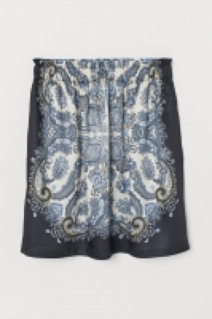 Jupe courte 8.99 €