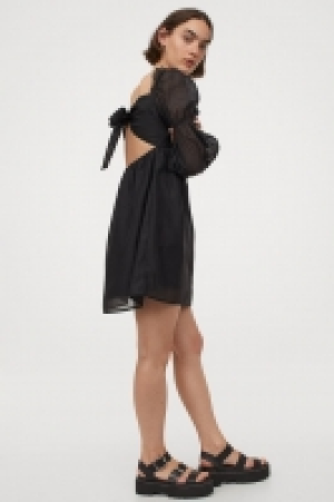 Robe à manches bouffantes 14.99 €