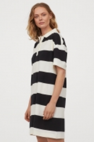Robe en piqué de coton 5.99 €