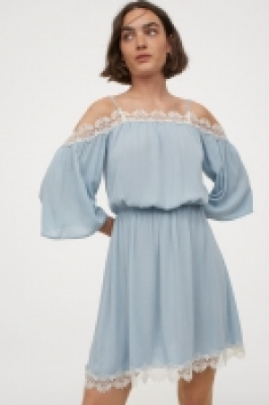 Robe épaules dénudées 19.99 €